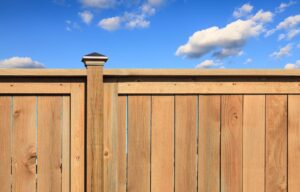 VINYL FENCING VS. CEDAR FENCING