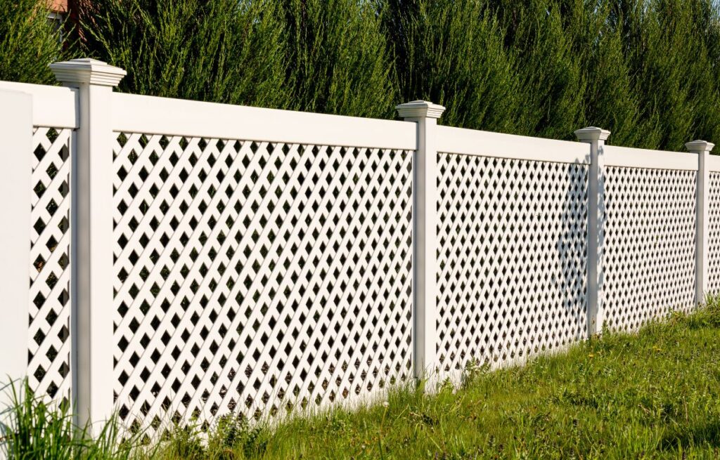 COLOURS AND STYLES OF FENCING