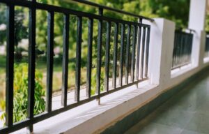 BENEFITS OF METAL FENCING